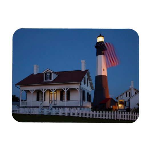 アメリカ，ジョージア，ティビー島，旗飛んでいる マグネット (横)