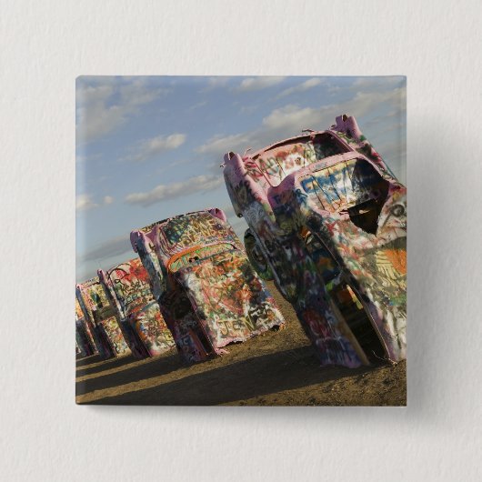 アメリカ、テキサス州、パンハンドルエリア、アマリロ：キャデラック 缶バッジ (正面)