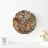 アメリカ、テネシー、木の上の樹皮を閉じる ラージ壁時計 (ホーム)