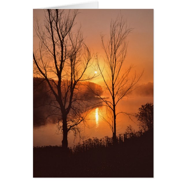 アメリカ、ニューイングランド、メイン。秋の日の出 (正面)