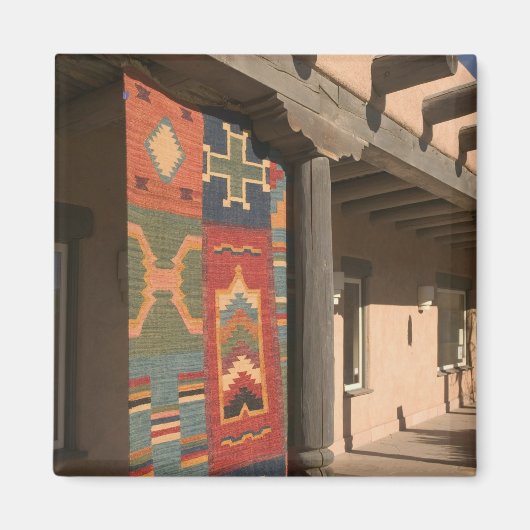 アメリカ、ニューメキシコ、タオス：ナバホ絨毯ギャラリーキット マグネット (正面)