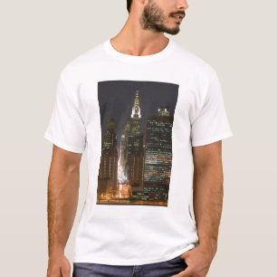 アメリカ、ニューヨーク市、ミッドタウンの景色 Tシャツ