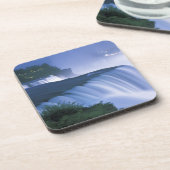 アメリカ、ニューヨーク、ナイアガラ滝。〜の米国滝 コースター (左側)