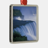 アメリカ、ニューヨーク、ナイアガラ秋。アメリカの秋 メタルオーナメント (右)