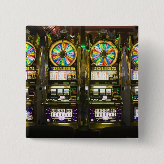 アメリカ、ネバダ、ラスベガス。マッカラ国際的ン 缶バッジ (正面)