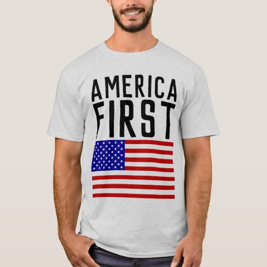 アメリカ・ファースト Tシャツ (正面)
