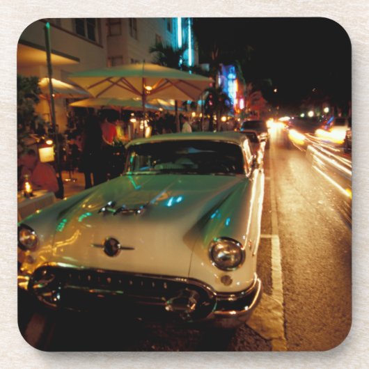 アメリカ、フリカ、マイアミ、南ビーチ夜。2 コースター (正面)