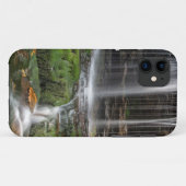 アメリカ、ペンシルベニア州、ベントン。優美な滝 Case-Mate iPhoneケース (裏面(横))