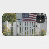 アメリカ、マサチューセッツ州、グロスター：愛国的なフェンス Case-Mate iPhoneケース (裏面(横))