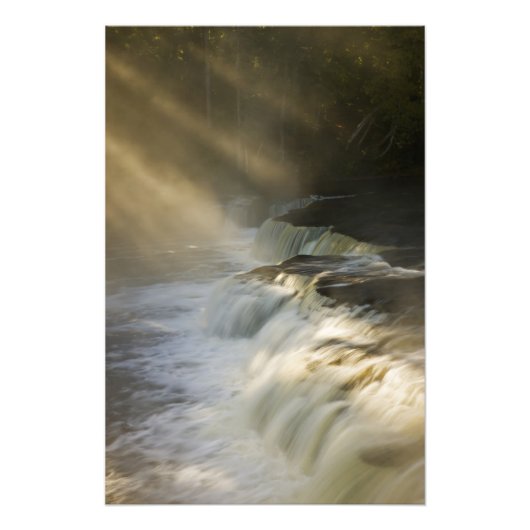 アメリカ、ミシガン、上部半島。日の出 フォトプリント            (正面)