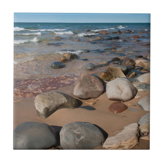 アメリカ、ミシガン。12マイルの丸い大きい石 タイル (正面)