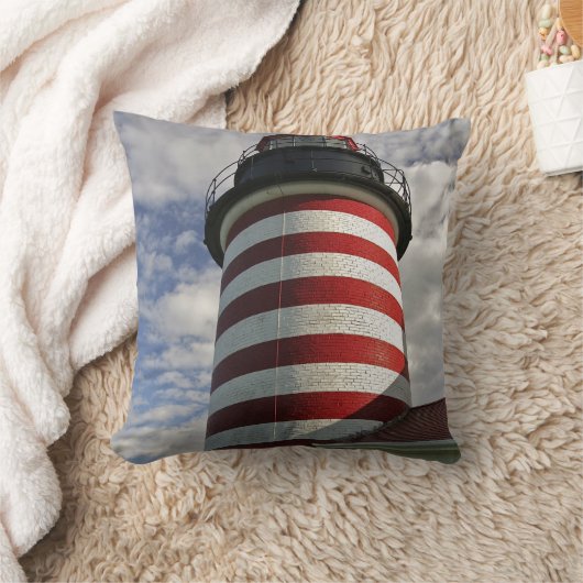 アメリカ、メイン、ルベック。ウェストクオディヘッドリガトハウス クッション (ブランケット)