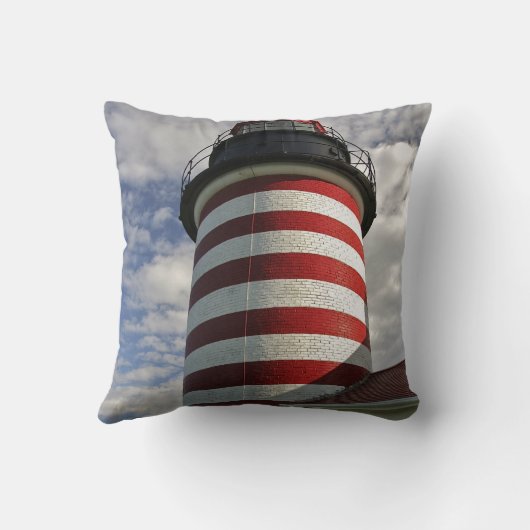 アメリカ、メイン、ルベック。ウェストクオディヘッドリガトハウス クッション (裏面)