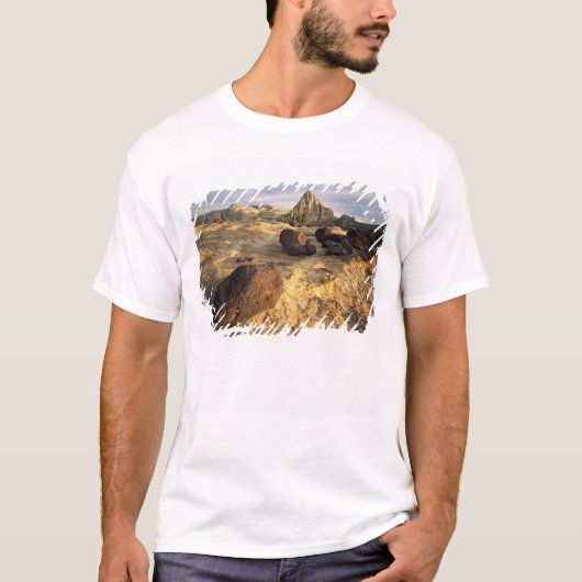 アメリカ、ユタ州、キャピトル・リーフ国立公園 Tシャツ (正面)