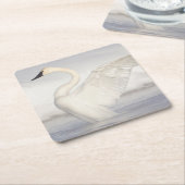 アメリカ、ワイオミング、トランペータースワンは翼を広げる スクエアペーパーコースター (アングル)