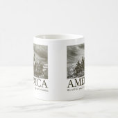 アメリカ: 私達はChristmのあなたの睡眠の殺します コーヒーマグカップ (中央)