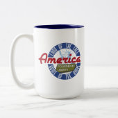 アメリカ: 自由-コーヒー・マグによって動力を与えられる ツートーンマグカップ (左)