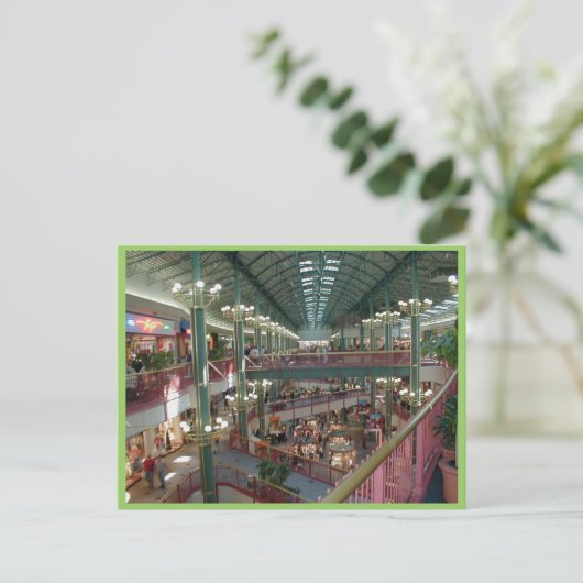 アメリカMinisotaの店の群集のモールの中 ポストカード (スタンド正面)