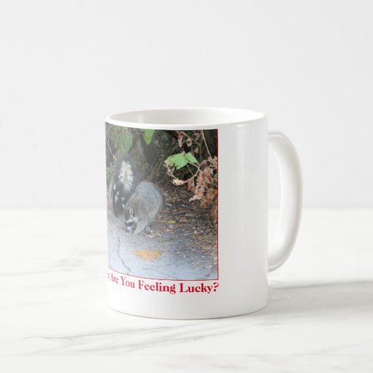 アライグマおよびスカンクの写真とのおもしろマグカップ コーヒーマグカップ (正面右)