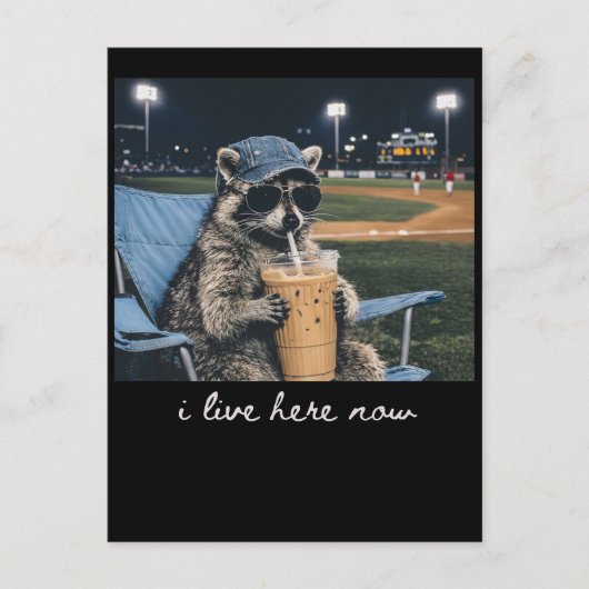 アライグマが住んでるよTシャツ アライグマ アイスを飲む シーズンポストカード (正面)