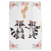アライグマのように幸せで遊び心のある気分 ミディアムペーパーバッグ (裏面)