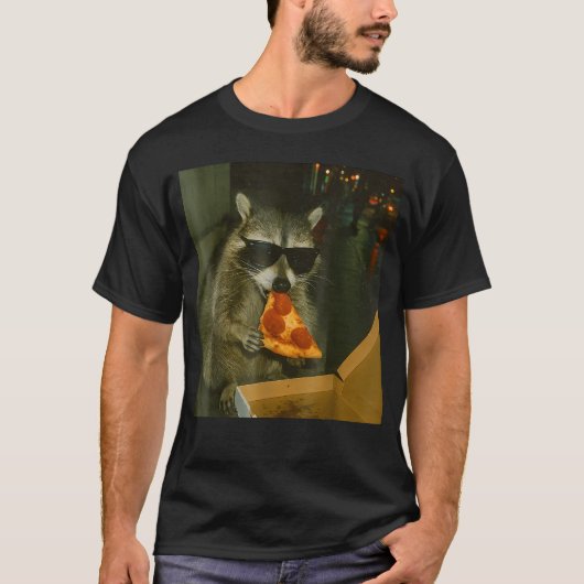 アライグマのピザ食べる動物 Tシャツ (正面)
