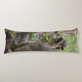 アライグマの体の枕 ボディピロー (正面)