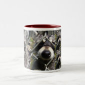 アライグマの悩み ツートーンマグカップ (中央)