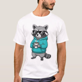 アライグマの面白いTシャツ | コーヒー好きへのギフト Tシャツ