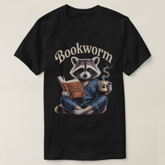 アライグマ コーヒー 本の愛好家 | 本の虫 読書好き Tシャツ (デザイン正面)