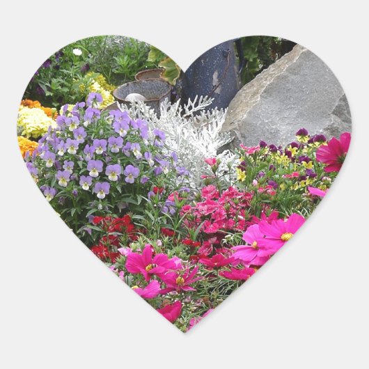 アラカラフルスカ州スカイウェイパークに咲く花 ハートシール (正面)