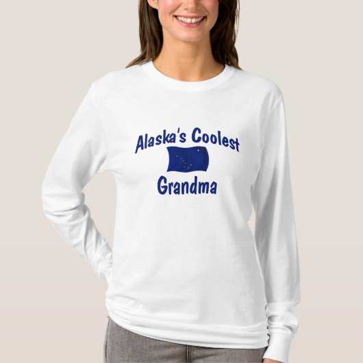 アラスカで最もクールな祖母 Tシャツ (正面)