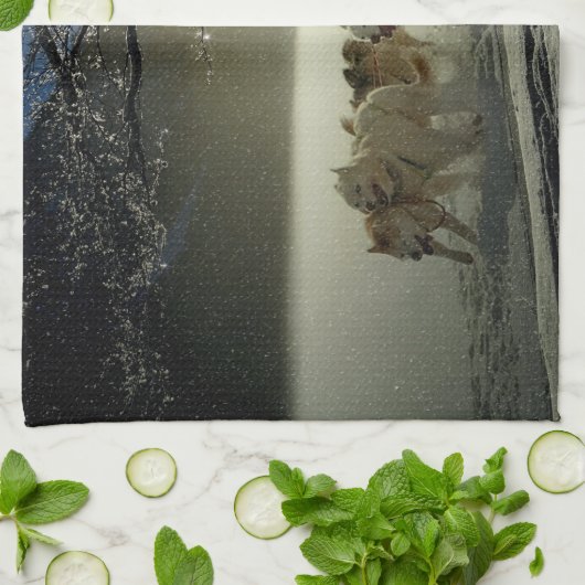 アラスカのハスキー犬ぞりレース キッチンタオル (折り畳み)