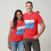 アラスカのバラノフ諸島でのカヤック Tシャツ (ユニセックス)