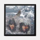 アラスカの先住民スピリット マグネット (正面)