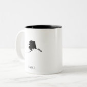 アラスカの地図 – アラスカの白黒モダン地図 ツートーンマグカップ (正面左)