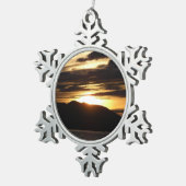 アラスカの夕日III美しいアラスカ写真 スノーフレークピューターオーナメント (右)