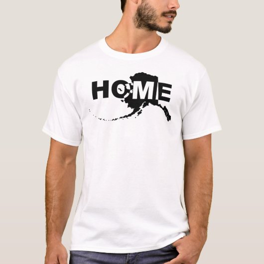 アラスカの家から離れてる面白Tシャツ Tシャツ (正面)