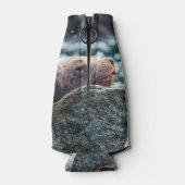 アラスカの復活の湾のアシカ ボトルクーラー (裏面)