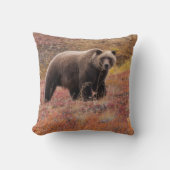 アラスカの秋の色鮮やかなクマ クッション (正面)