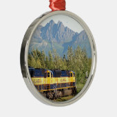 アラスカの鉄道機関車及び山 メタルオーナメント (右)