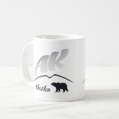 アラスカの (AK)Kodiakのヒグマ-黒いロゴ コーヒーマグカップ (正面左)
