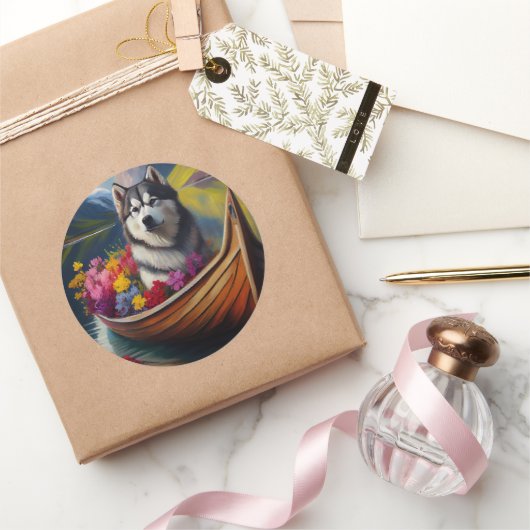 アラスカン・マラムート犬のパドル:風光明媚な冒険 ラウンドシール (ギフト)