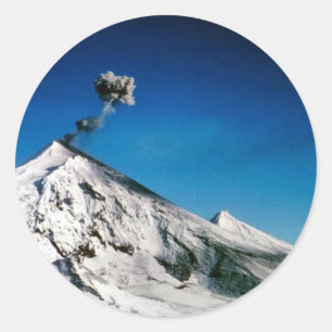 アラスカ半島のパヴロフ火山 ラウンドシール