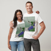 アラスカ州のビーチグラス・クローズアップ Tシャツ (ユニセックス)