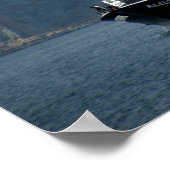 アラスカ州オランダ港のカニのボートAleutianスプレー ポスター (角)