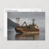 アラスカ州オランダ港のカニ船の北極の女性 ポストカード (正面/裏面)