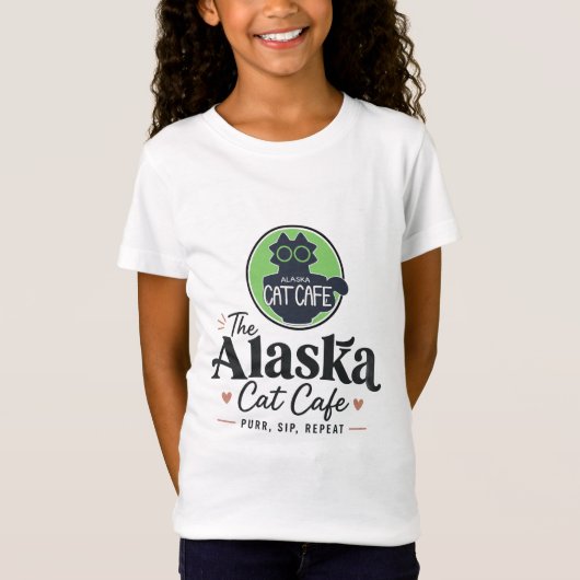 アラスカ・キャット・カフェ "Purr, Sip, Repeat" Tシャツ (正面)