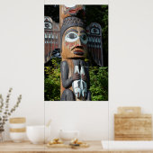 アラスカ、トーテムポールの漁師 ポスター (キッチン)