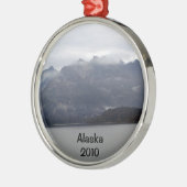 アラスカ， 2010 メタルオーナメント (左)